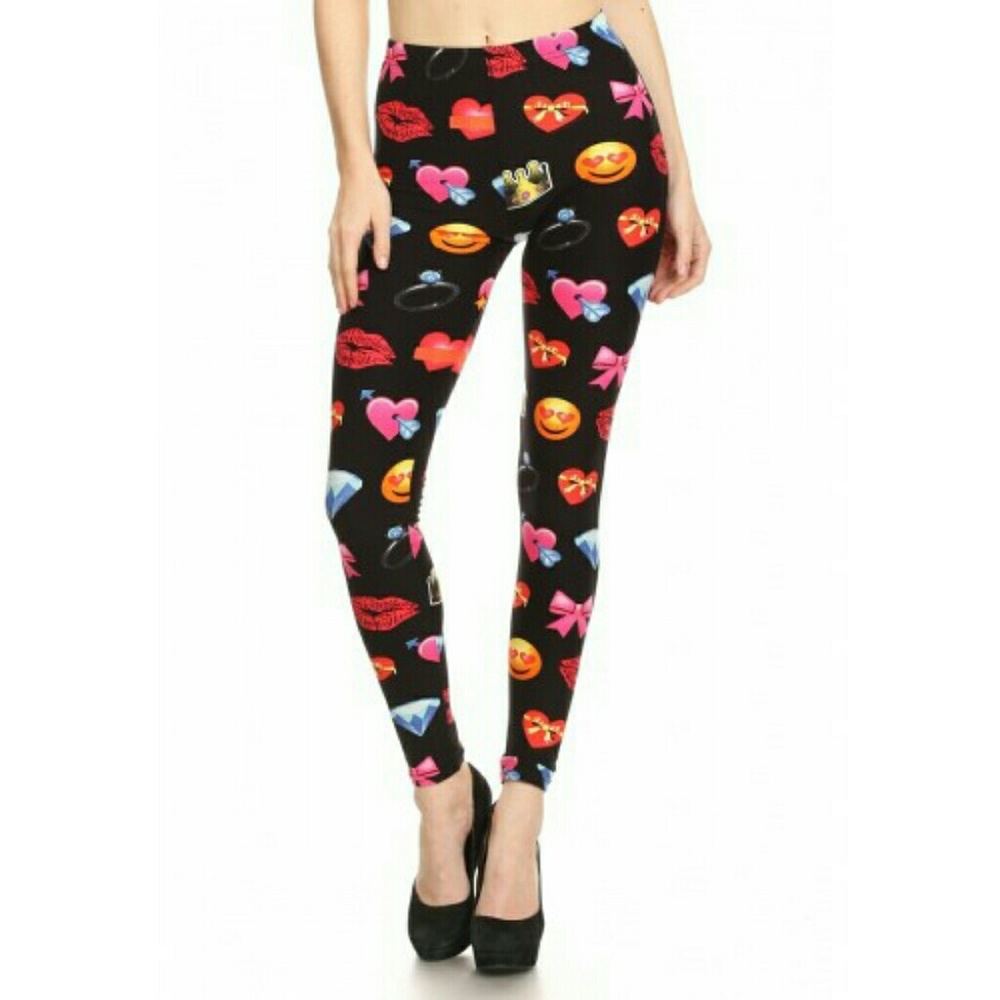 Women's one size and plus size leggings